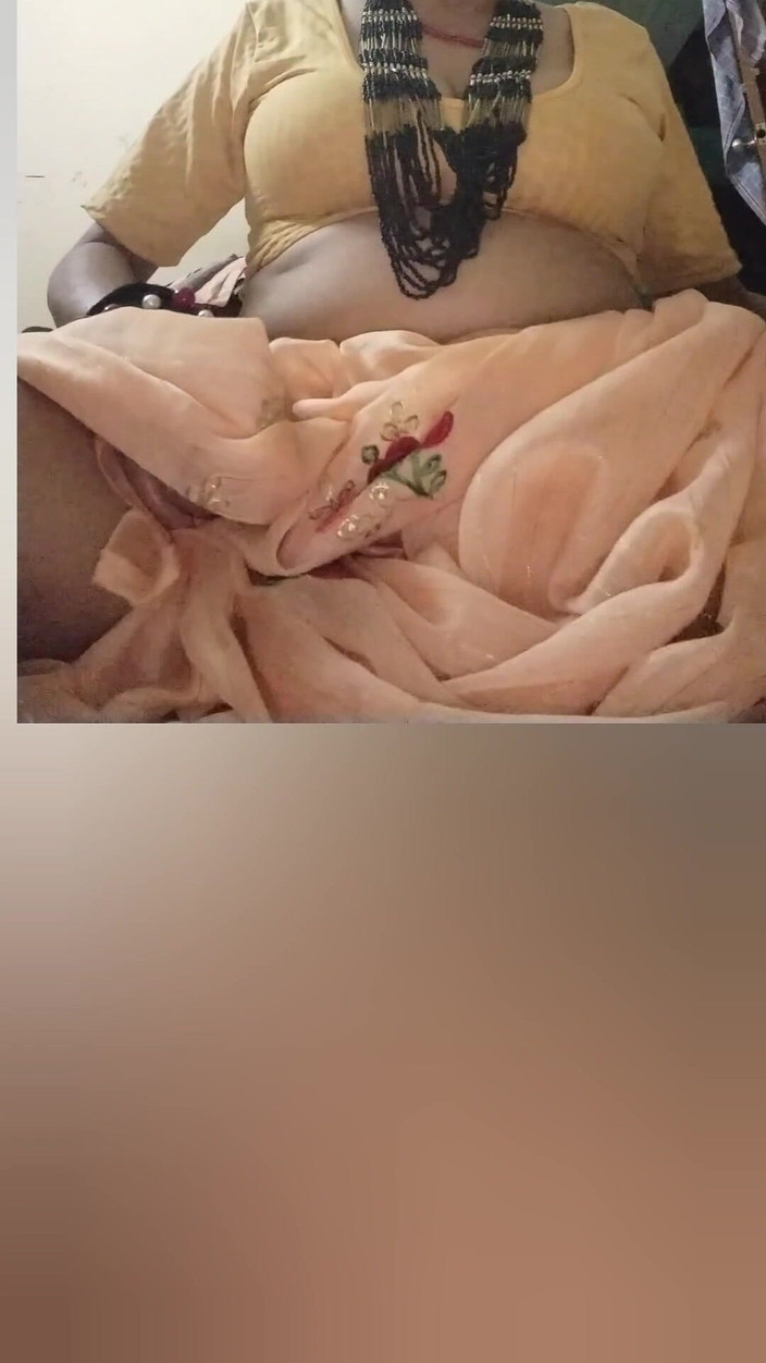 Anar Kali: Deshi Bhabhi Bucură-te cu Didlo Păsărica ei matură păroasă fierbinte