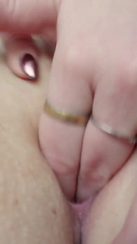 Siostra Giantess przyłapuje cię na oglądaniu