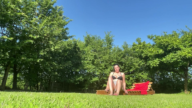 Bergami Melissa: Pies al aire libre
