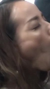 Kalabalık bir otobüste üç benzer hikaye. - b