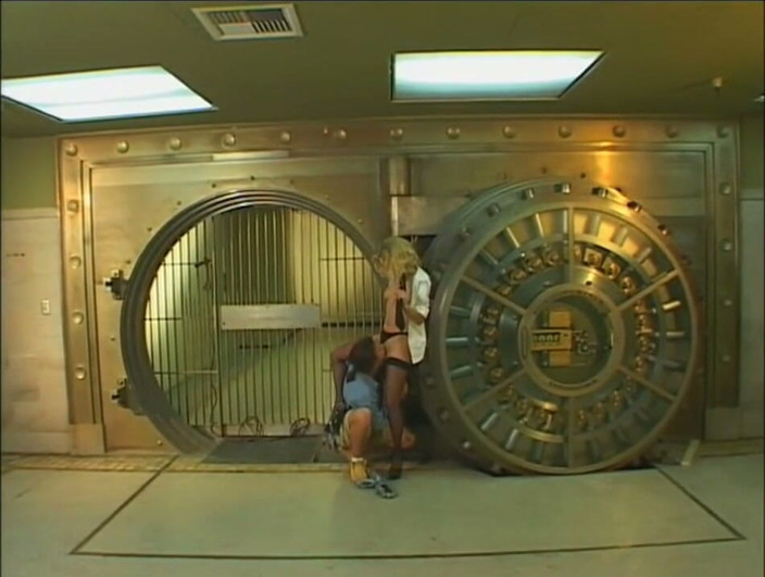 Heatwave Porn: Sexy Blonde Fucked in Mysterious Dungeons