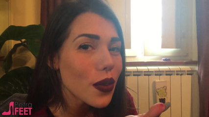 Smokin Fetish: Smoking a cigar with gorgeous brunette chick