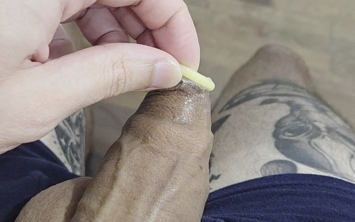 Lkdick8: Дрочити і кінчити в презерватив