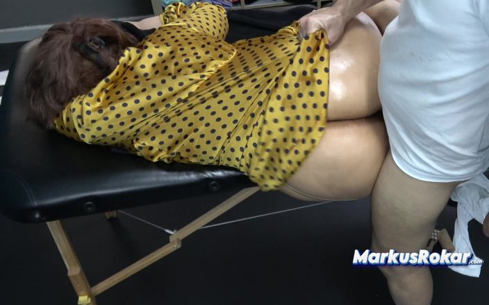 Markus Rokar Massage: Ogromna niespodzianka tyłka na łóżku do masażu | Żona uwodzi Masażystę Boner