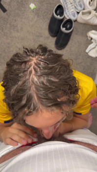 Lange Engelse stiefvader afgezogen door Roemeense femboy
