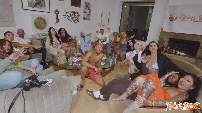 Ricky's Resort: Ari Alectra avsnitt