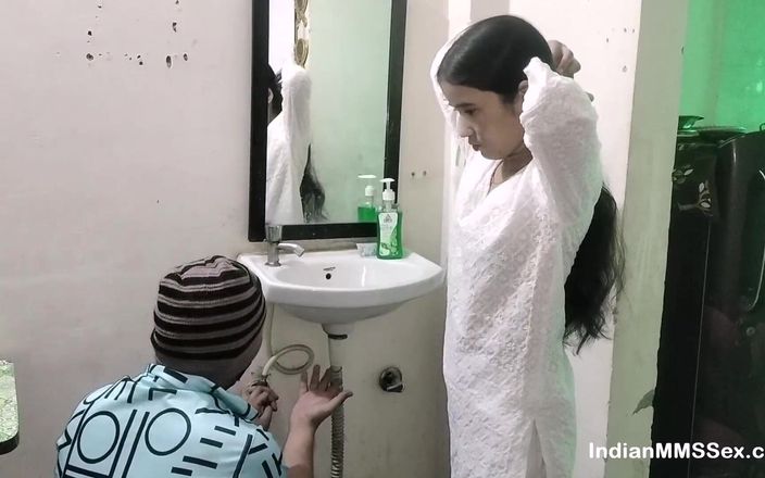 Indian pregnant wife: Tânăra soție indiană futută tare de soțul instalator