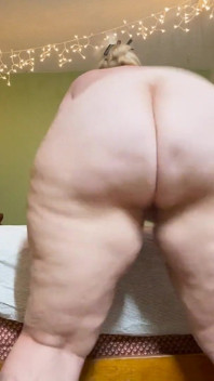 뚱뚱한 엉덩이를 숭배하고 니가 자지를 쓰다듬는 흑인 대물 자지