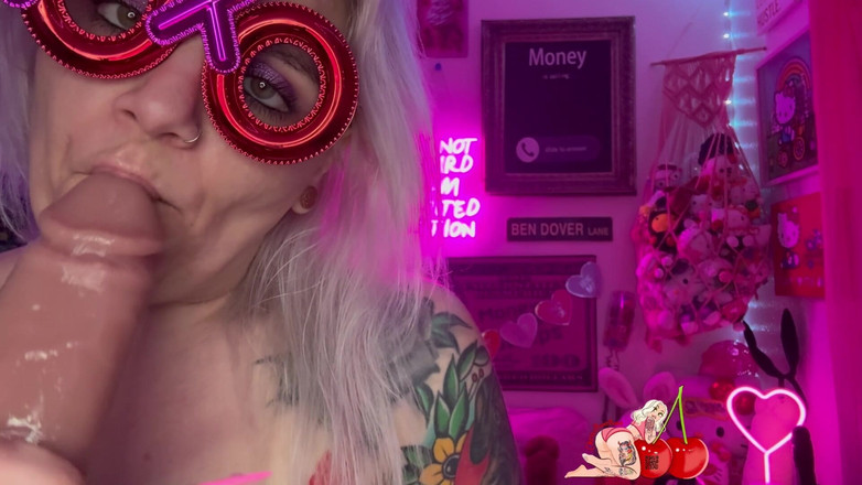 CherryBombBomb: Sperma voor je sletterige cherry vixen