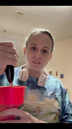 Suzy Wylde: Iskaffe hackar med din Gal Suzy Wylde