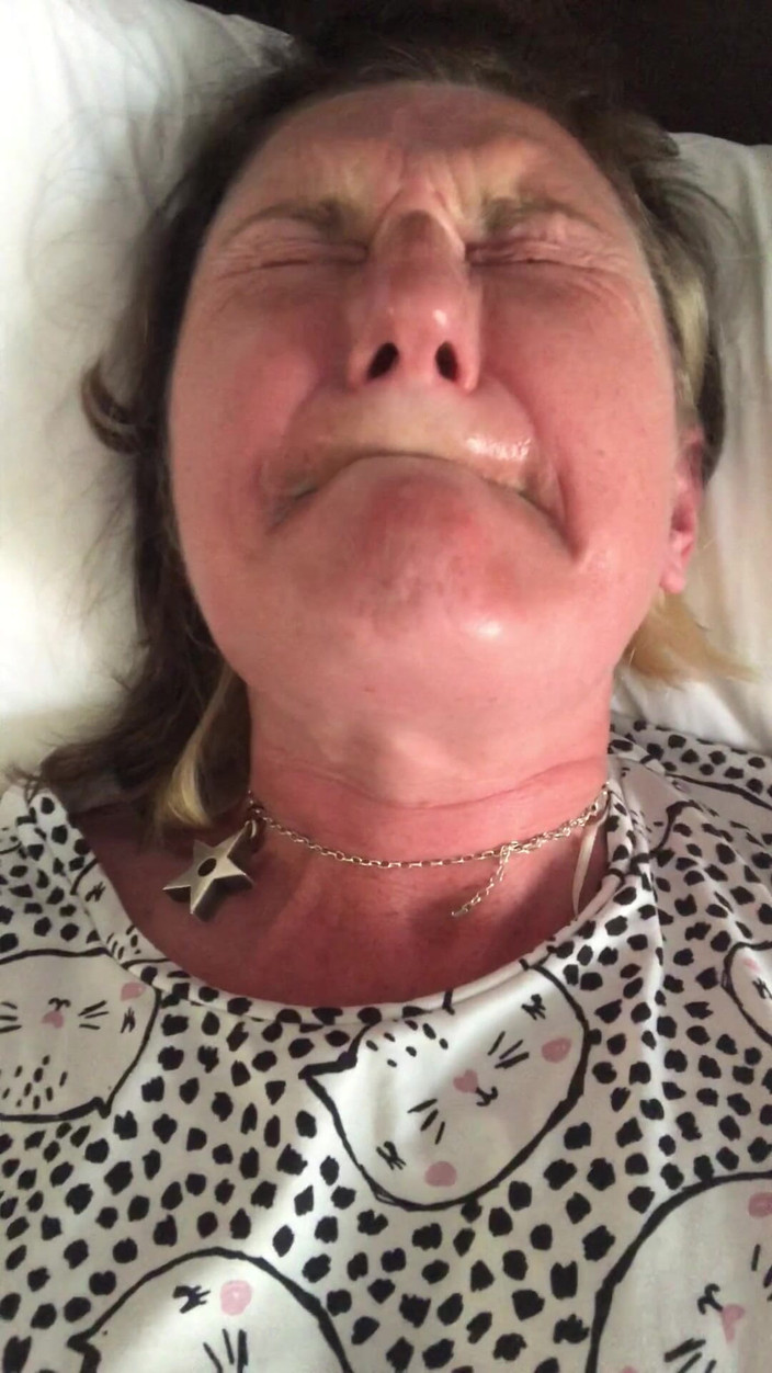 MistressWriggler: 我热辣、汗流浃浃的交叉眼高潮脸