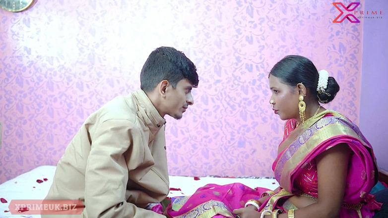 Creative Pervert: Desi Indian Beautiful Cheating Wife Fucks Stranger