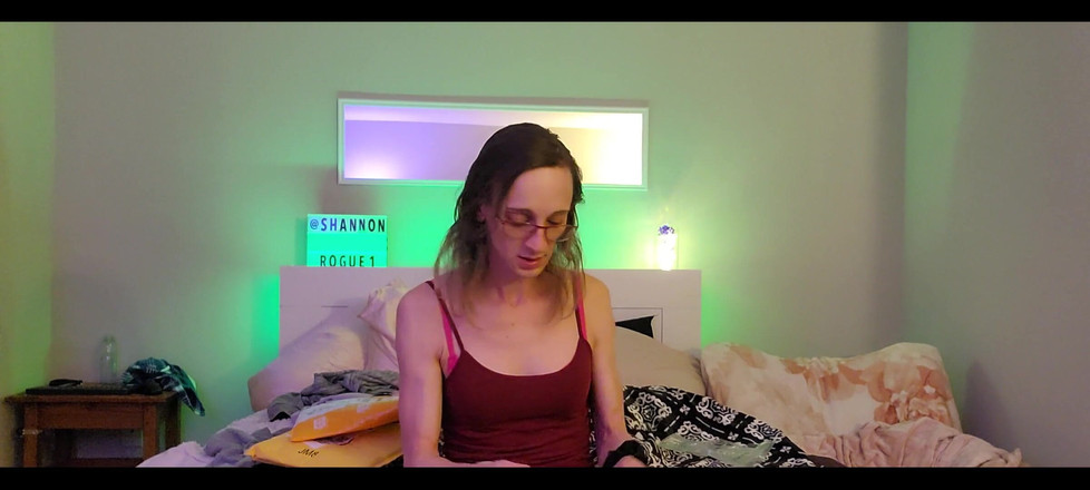 Shannon Rogue: Một video mở hộp thư nhỏ vui vẻ khác