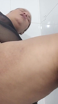 Cadu můj barevný přítel požádal o nemravné video