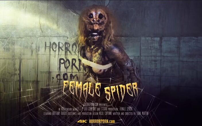 Xvirtual: X Virtual 47 Femeie Păianjen la 180°