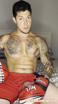 Boxing Cum with No Hands