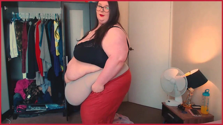 SSBBWLadyBrads: SSBBW撕裂了不适合身体的衣服