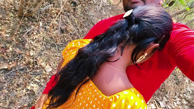 Premi pooja: Wpadłem w nastrój i pieprzyłem jej tyłek