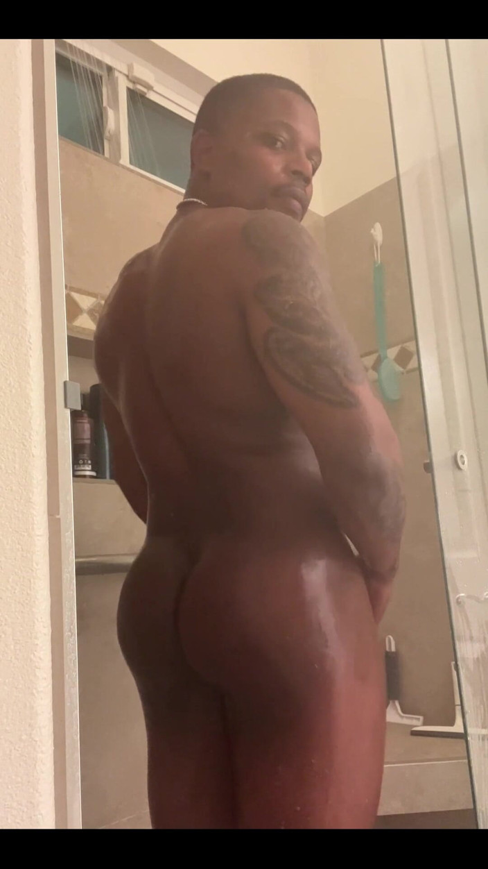 Headofstate:  Kingnemox-video