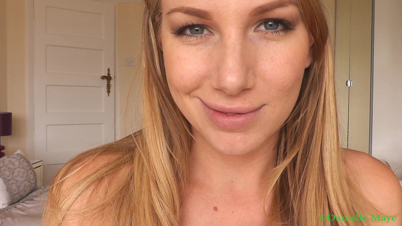 Danielle Maye: ダニスマウスの探索
