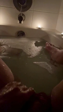 Perkenalan dengan Adam