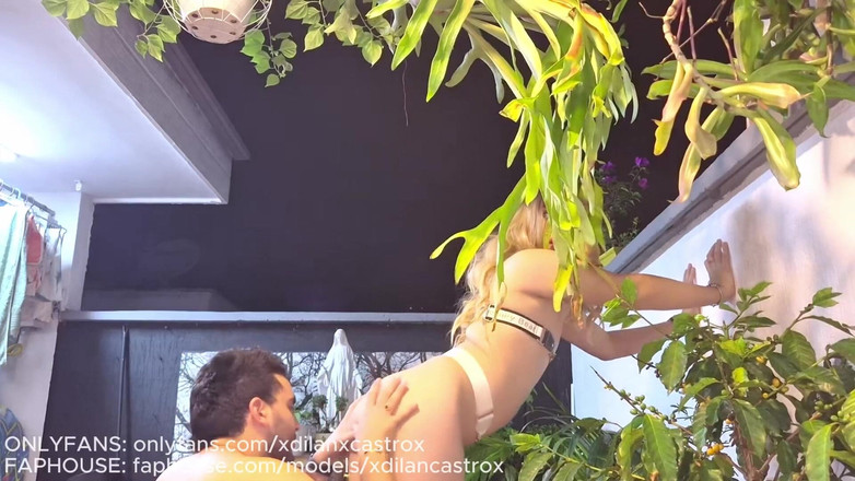 Dilan Castro: Cruising, Ich Ficke Einen Trans Femboy Auf Der Terrasse Meines...