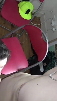Junger Transboy mit von einem Twink