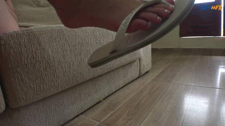 NewMFX Feet: Beautiful Teasing Feet
