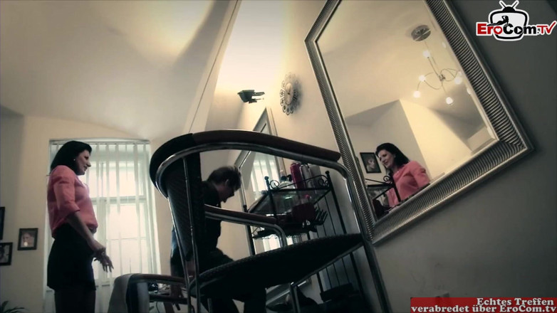 EroCom: สองสาวเยอรมันหน้าอกใหญ่แชร์ควยใน threesome