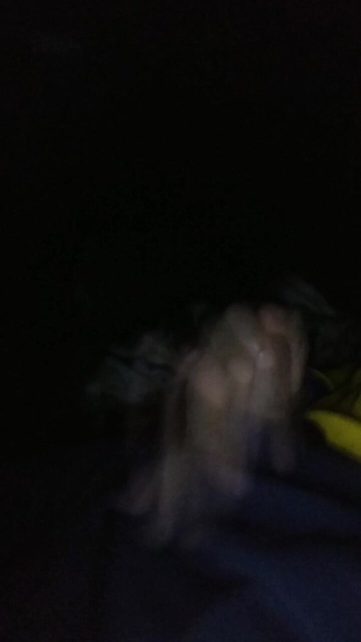 AlexAlejandro13: Pojke Känner Sig Väldigt Het På Fåtöljen