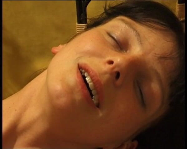 YOUR FIRST PORN: Balerina Susanne Macht Es Sich Geil - Ballerina Susanne se excită
