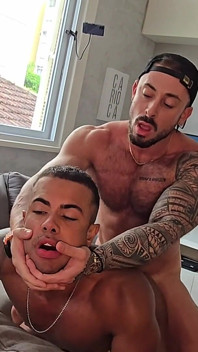Jhon Prado Se Lleva Mucho De La Polla De Cuban Dy En Sus Vacaciones - Parte 2