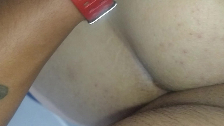 Angy Bisexperiences: Aldatılan kocam boğama götünü sert siktiriyor