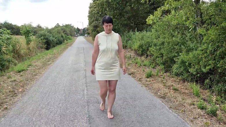 Yvette xtreme: Barfuss on Tour - Wunschvideo Erfüllt!