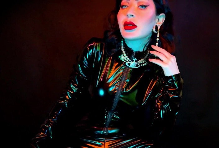 Baal Eldritch: Danai Koleksi Swarovski Baruku - Findom, Ripoff