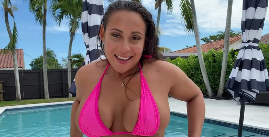 J-Mac: Getting a sloppy blowjob outside by the pool from thick...