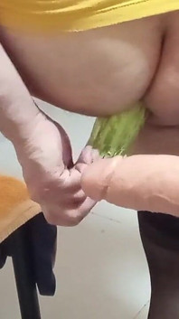 Gode Et Courgette, Une Belle Combinaison De Plaisir.