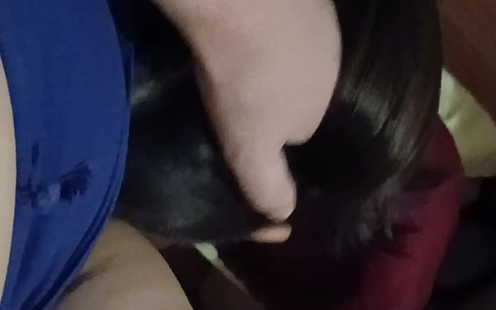 Lesbian-illusion: Я схопив її за волосся і трахнув її в рот