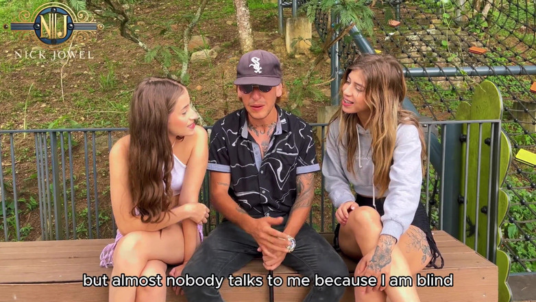 NickJowel: Pequeñas Rubias Jovenes Cachondas En Un Parque Se Follan a...