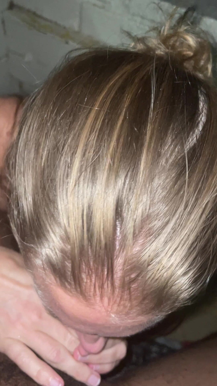 Cory Strokes: Trixie mă introduce în exhibiționism