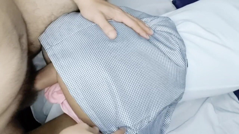 MynameisJuly: 成績を狙って先生とセックスしているのが見つかった大学生