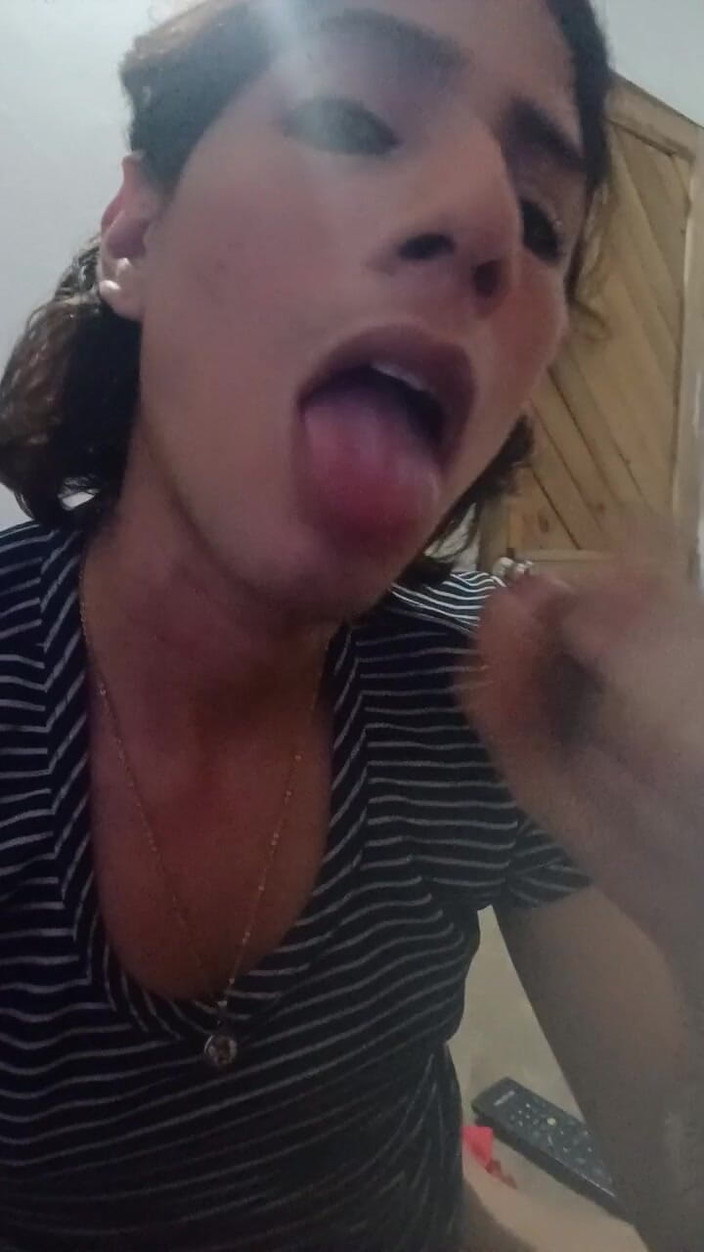 Femboy from Colombia: इस अच्छे गर्म दूध को लेना