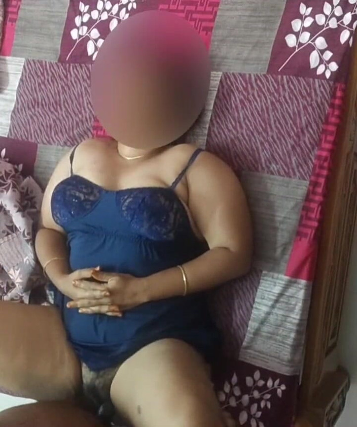 Black & white desicat: Heiße desi boudi große saftige titten hüpfen, harten creampie-sex