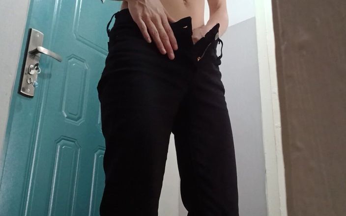 Lesbian-candys: Cewek kurus rambut cokelat dengan celana jins ketat lagi asik...
