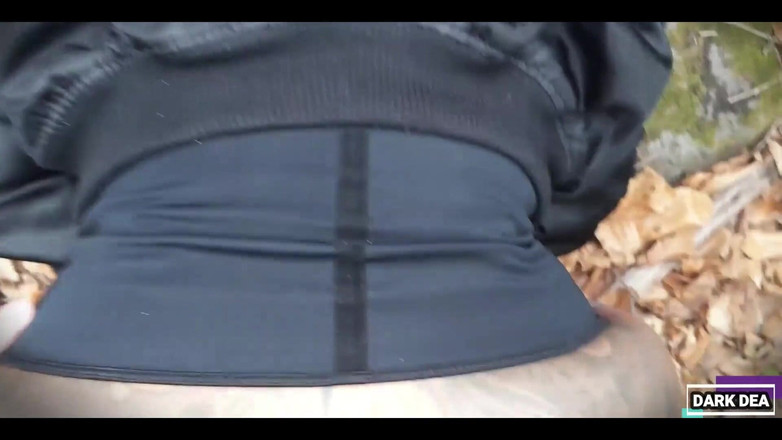 Dark Dea: Perverzní děvka královna "dark dea" šuká v opuštěném domě jako děvka část 1