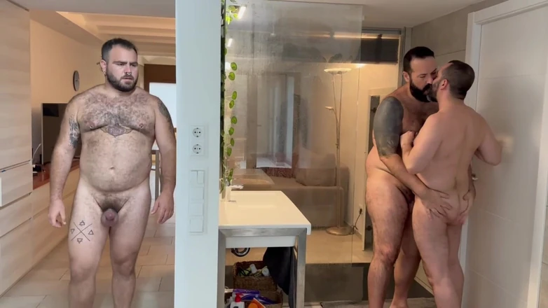 ScruffyStocky: Roomate 3way