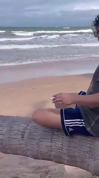 Betrügender ehemann am strand