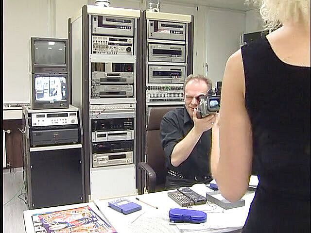 Lucky Cooch: Menyepong bosnya di berita