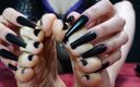 Rebecca Diamante Erotic Femdom: Det svarta och fascinerande nagellacket av Rebecca Diamante