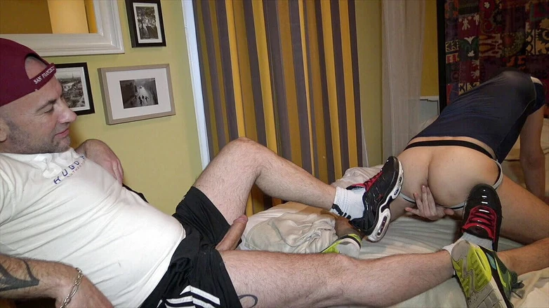 BAD BOYS FUCKERS FROM FRANCE: Francesa puta fucke hrd por xxl polla de tom domiantn